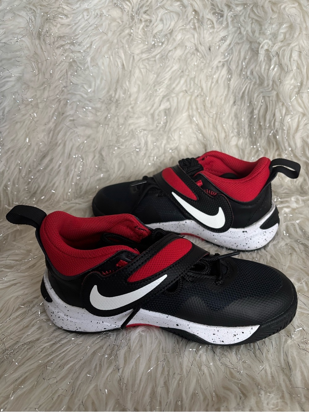 Nike Kids Hustle D11 Black, Red & White Athletic Sneakers Size US13C